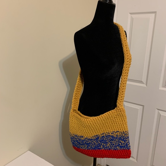 Crossbody Bag Handmade Crocheted - Picture 6 of 16